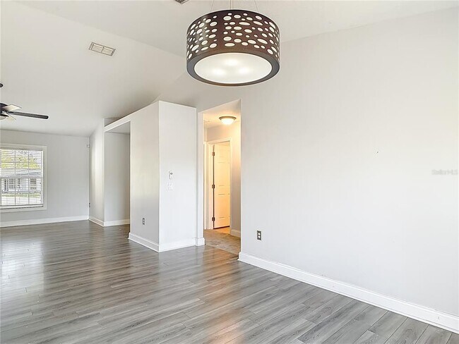 Building Photo - 1254 Briarwood Ave