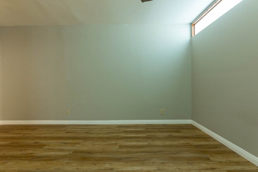 Building Photo - 5125 Harold Way