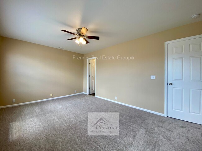 Building Photo - 2748 Scotchbroom Point