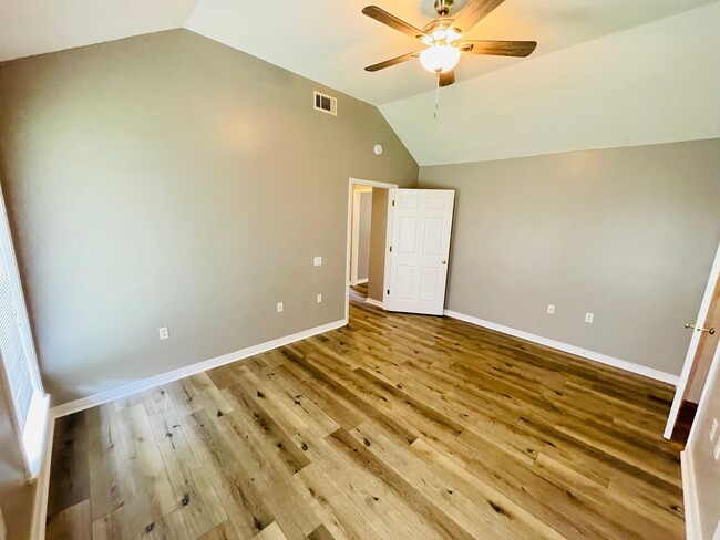 Building Photo - 3BR/2BA For Rent