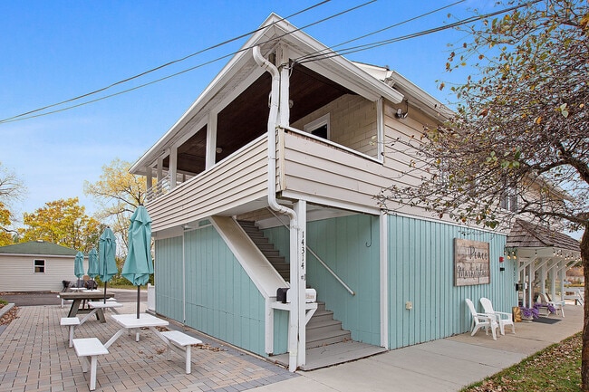 Building Photo - 14314 Beacon Ave