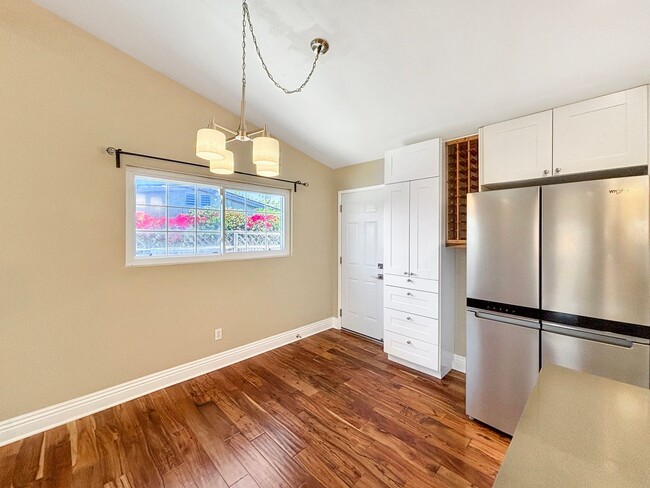 Building Photo - Charming & Spacious 3BD/2BA House in Clair...