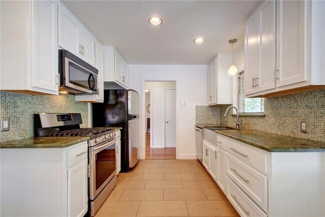 Building Photo - 7611 Tisdale Dr