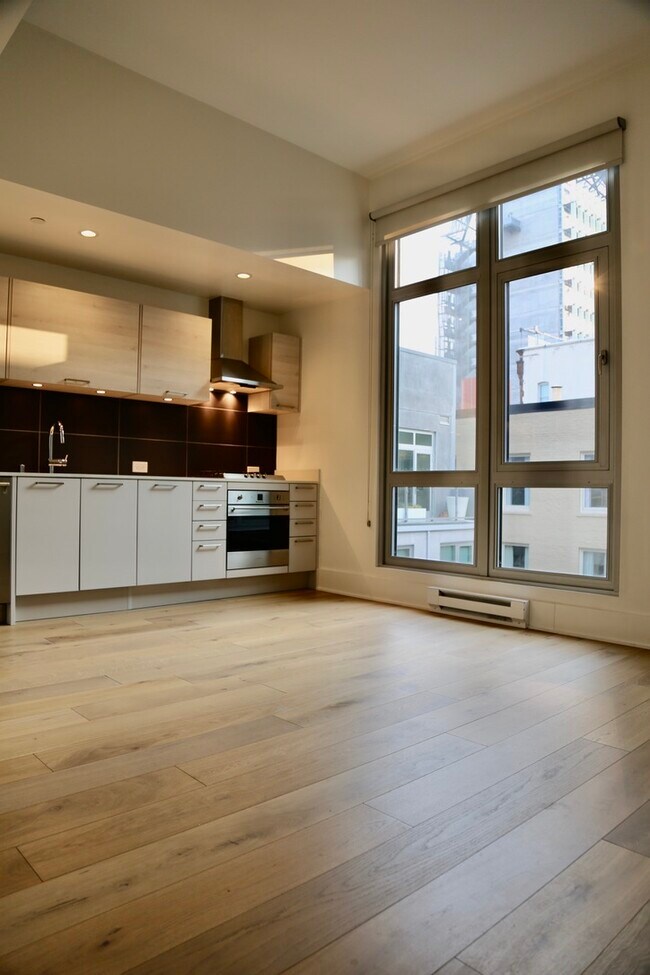 Building Photo - 1075 Market St