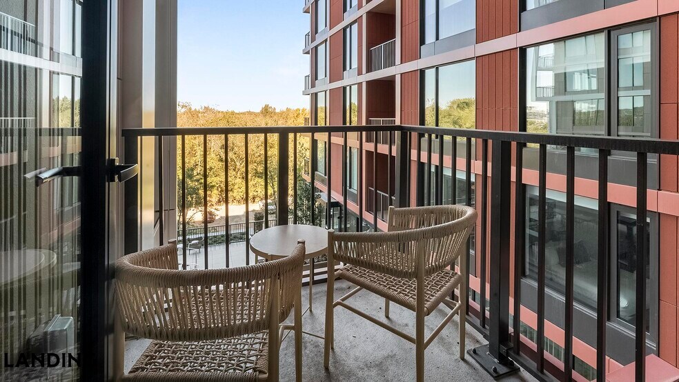 Building Photo - 632 Howard Rd SE