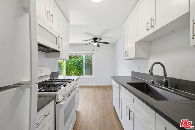 Building Photo - 2636 Kansas Ave