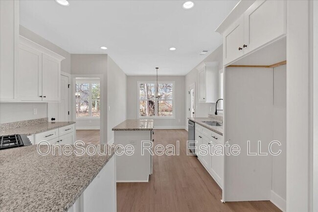 Building Photo - 4444 Sullivan Rd SW