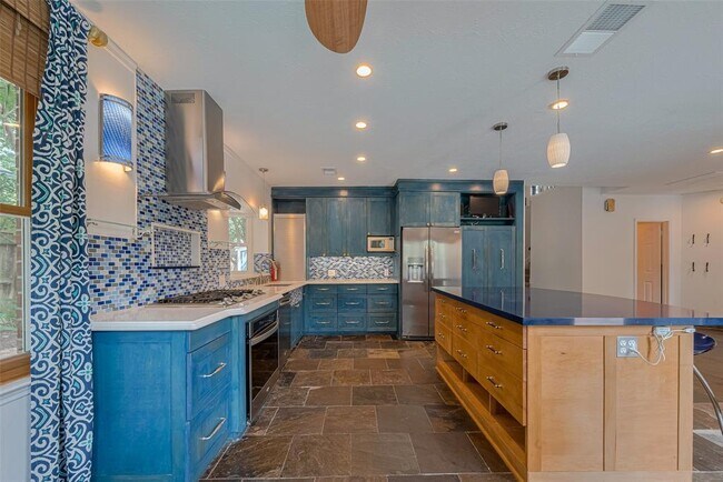 Building Photo - 3614 Spring Arbor Way