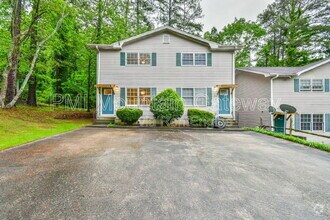 Building Photo - 56 Greenwood Cir