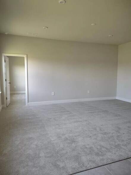 Building Photo - COMING SOON! 1st week of JUNE