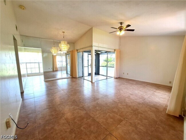 Building Photo - 10525 Putnam Ct