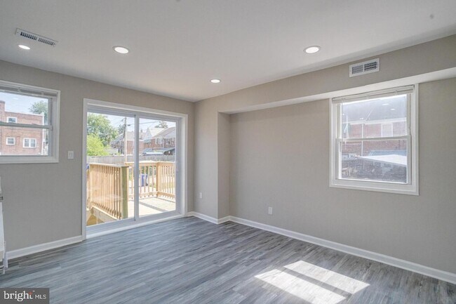 Building Photo - 4100 Colborne Rd