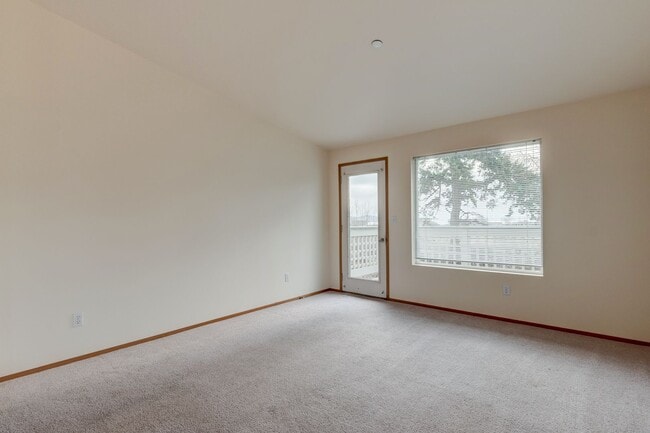 Building Photo - 2 Bed 2 Bath Point Of View Condo