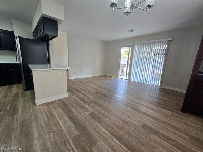 Building Photo - 6413 Sterling Springs Pkwy