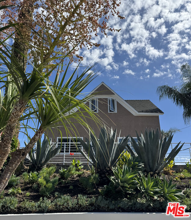 Building Photo - 318 Parkman Ave