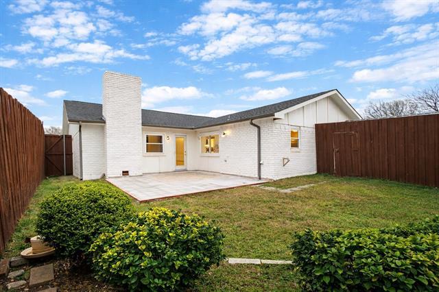 Building Photo - 1208 Crestwood Ct