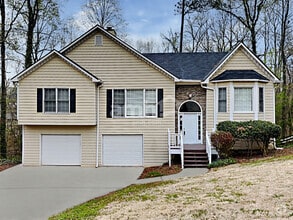 Building Photo - 468 Springfield Dr