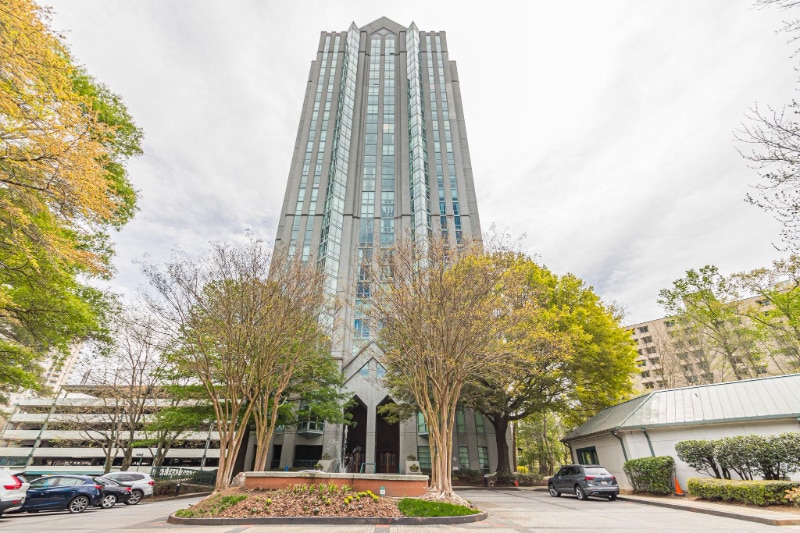 Building Photo - 2870 Pharr Ct S Northwest