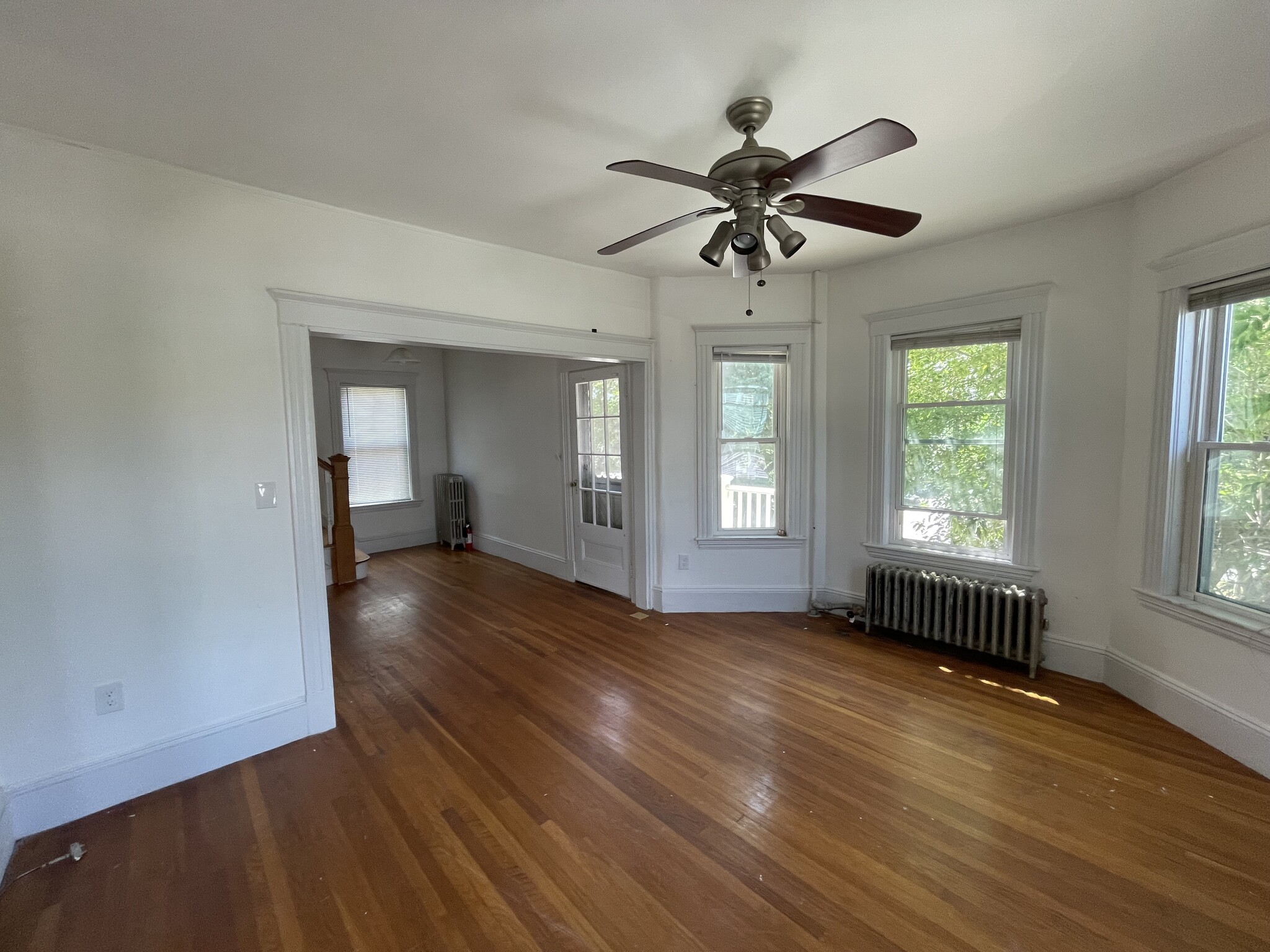 Building Photo - 151 Fellsway W