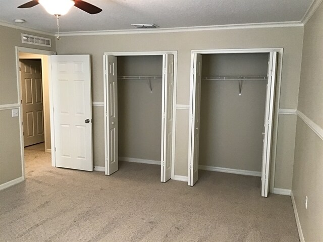 Building Photo - 193 King Arthur Court