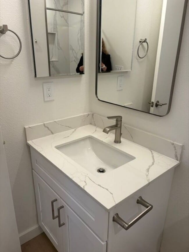 Building Photo - 1208 Willow St