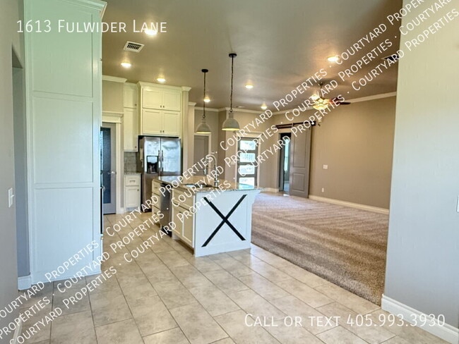 Building Photo - 1613 Fulwider Ln