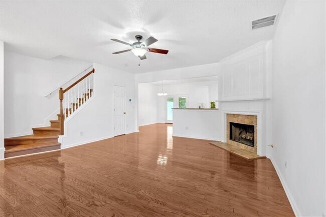Building Photo - 13077 Region Trace