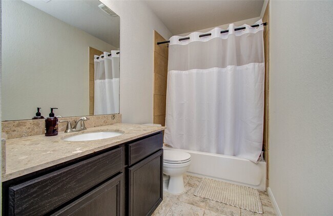 Building Photo - 3306 Inverness Path Lane