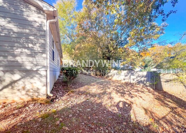 Building Photo - 4400 Westchester Ct