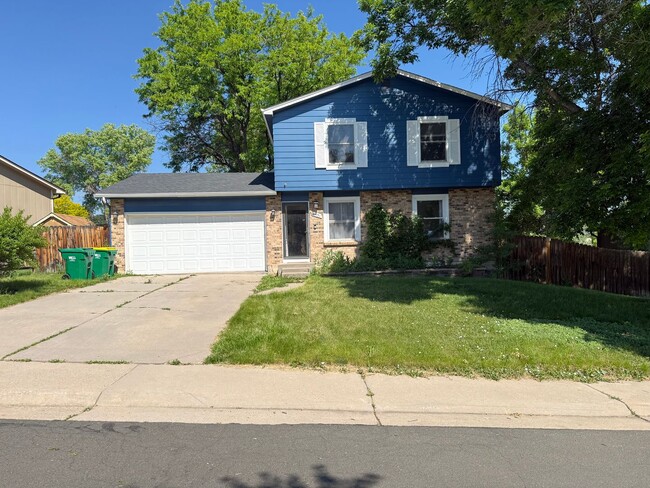 Primary Photo - Well-Maintained 3-Bedroom on Quiet Cul-de-...