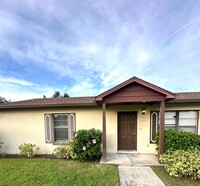 Building Photo - Lovely 2/2 Duplex Home for Rent in St. Cloud