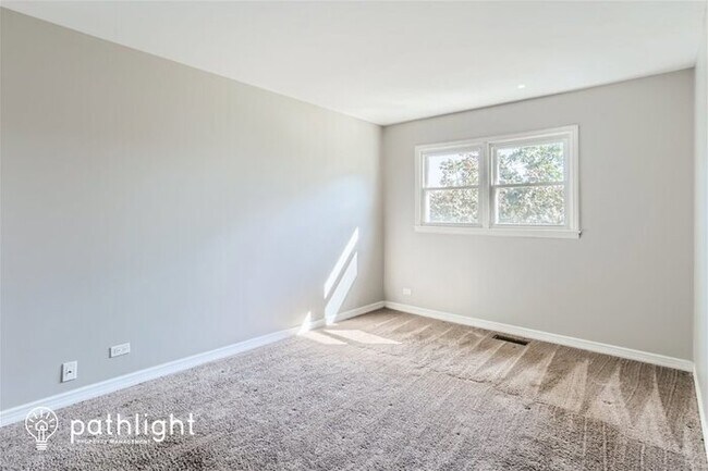 Building Photo - 2212 Apache Lane, Woodridge, IL, 60517