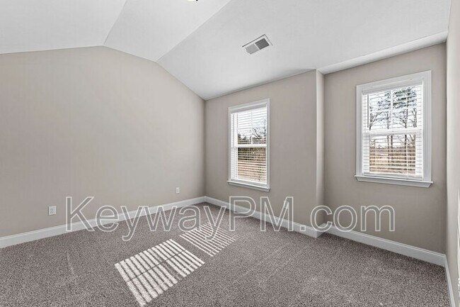 Building Photo - 2096 Denmark Ave SE