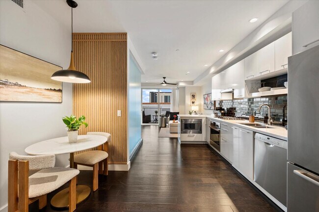 Building Photo - 4422 N 75th St