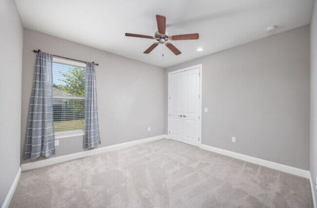 Building Photo - 77 Perimeter Pl