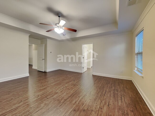 Building Photo - 1682 Weatherbrook Cir