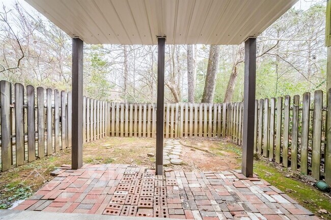 Building Photo - 3417 Wisterwood Ln