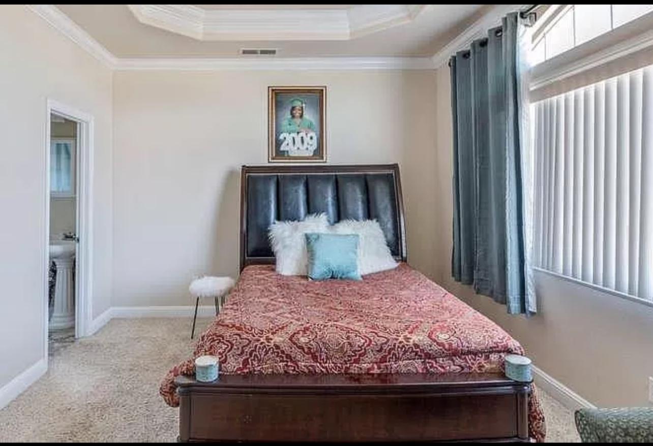 Building Photo - 5590 W Grant Line Rd