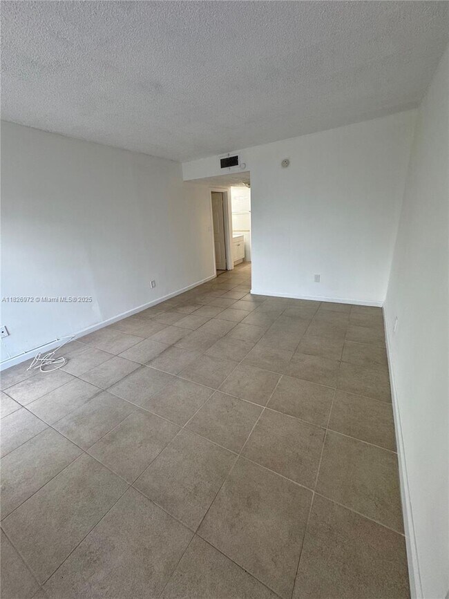 Building Photo - 4848 NW 24th Ct