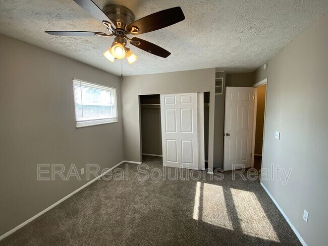 Building Photo - 2562 Bracebridge Dr