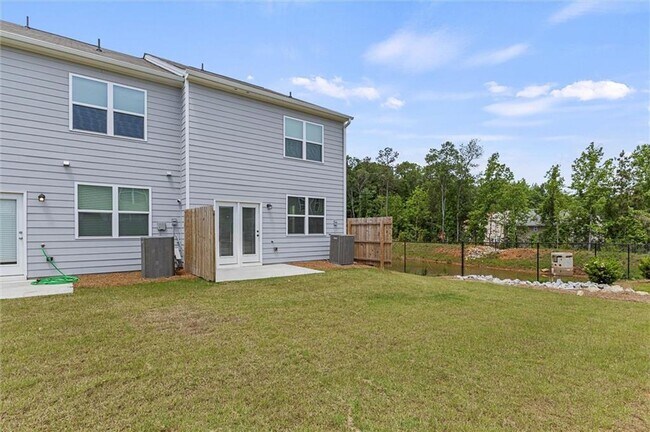 Building Photo - 595 Magnolia Cir