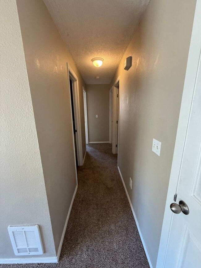 Building Photo - Updated 3+ Bedroom 2 Bath House with Large Fenced In Yard