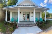 Building Photo - 546 Howard Ave