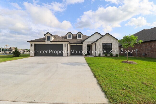Building Photo - Stunning New Construction Simmons Home - 5 Bed 3 Bath - Pond View & Full Appliance Package!