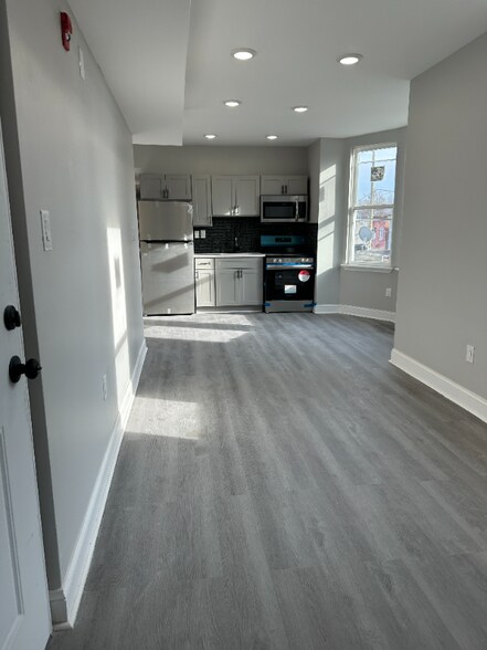 Building Photo - 3034 N 22nd St