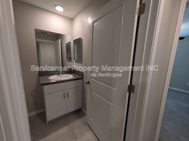 Building Photo - 11818 Dumaine Valley Rd