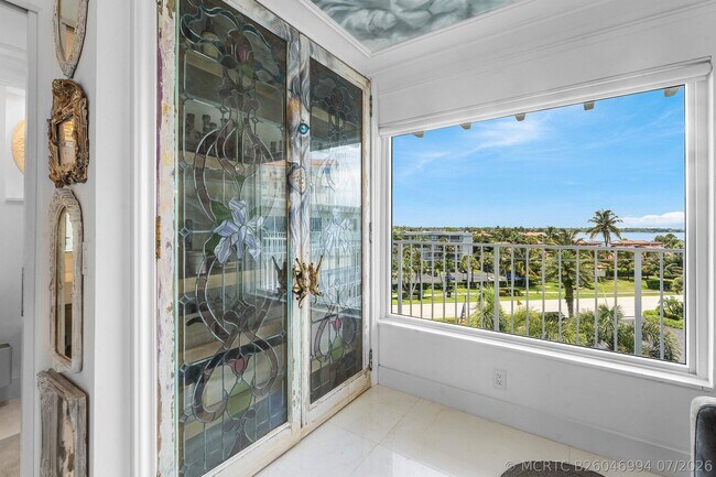 Building Photo - 3500 S Ocean Blvd