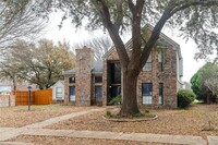 Building Photo - 801 Fawn Valley Dr