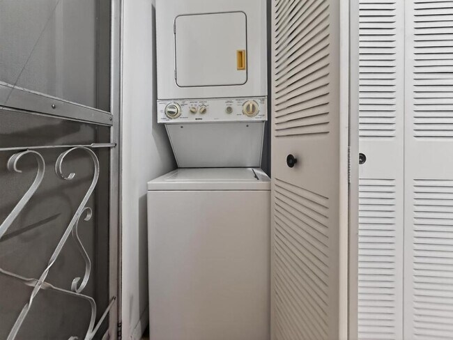 Building Photo - 10409 NW 11th St