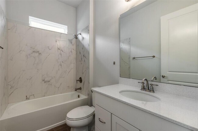 Building Photo - 301 Aquamarine Wy